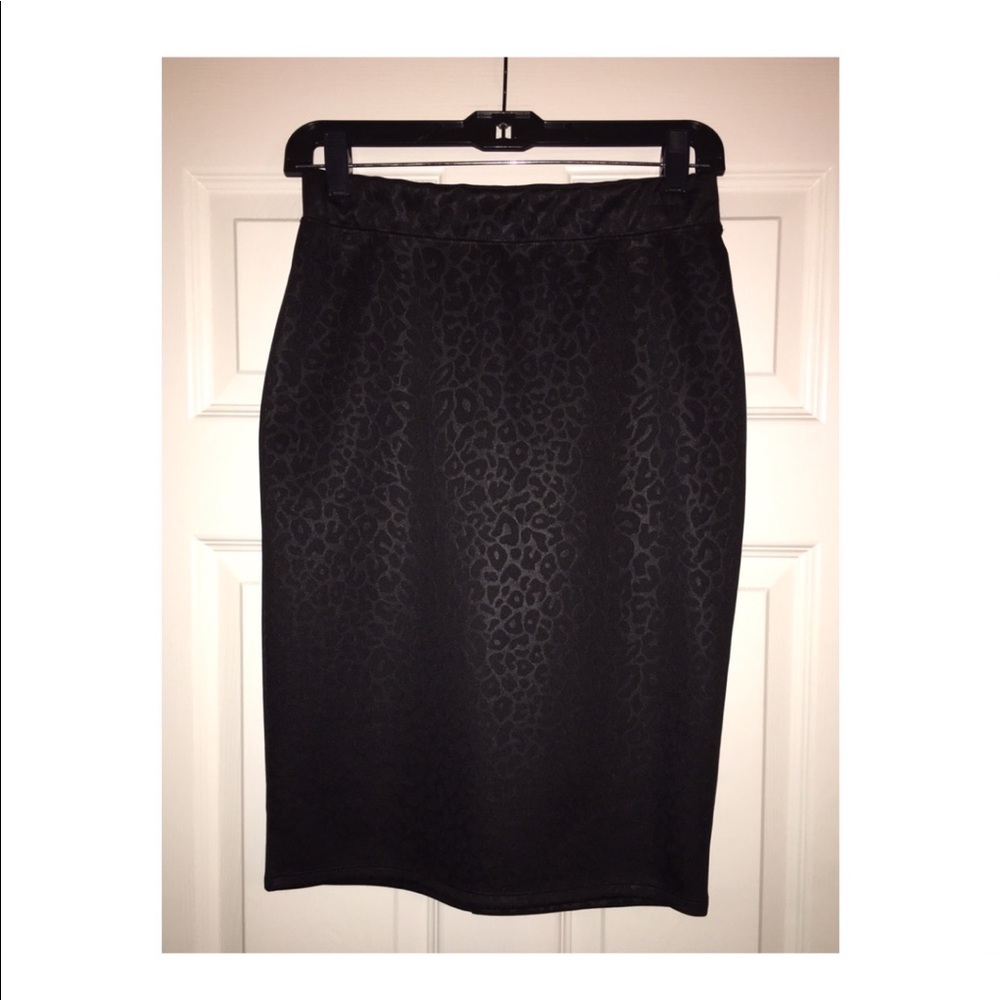 🆕Black Animal Printed Pencil Skirt